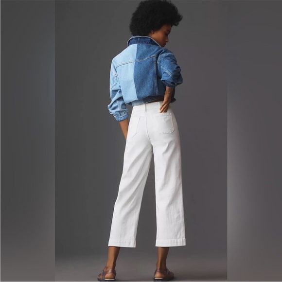 Paige Nellie Cropped Jeans in Crisp White - Picture 2 of 14